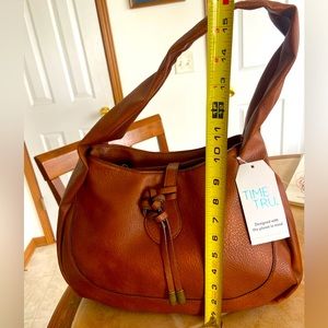 Beautiful tan shoulder bag